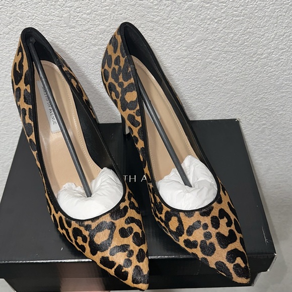 Heels - Picture 2 of 8